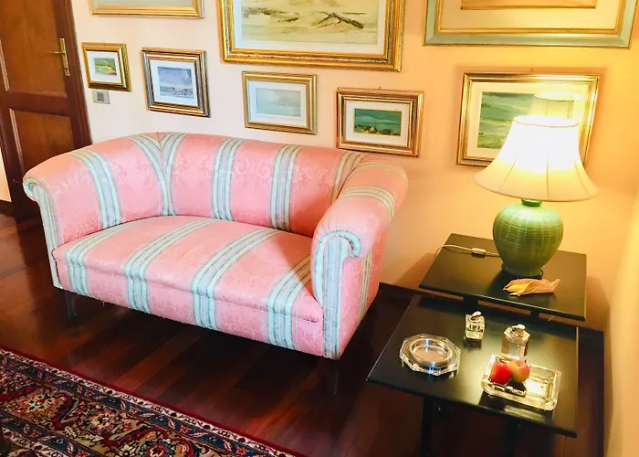 Bed & Breakfast Opera Deluxe 4*