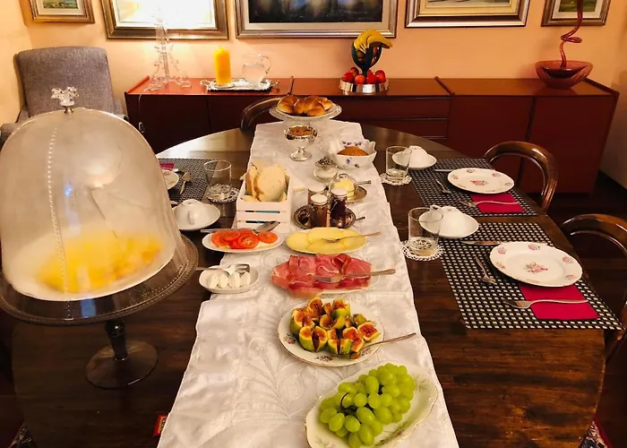 Bed & Breakfast Opera Deluxe 4*