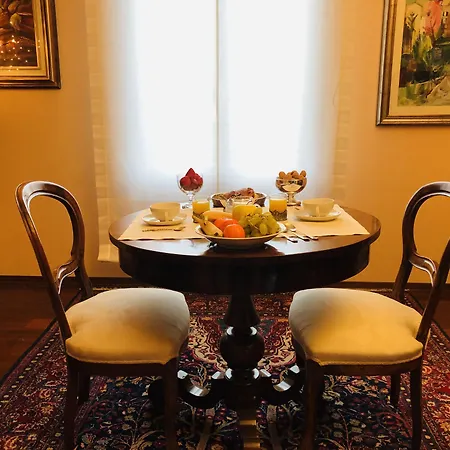 Opera Deluxe Oda ve Kahvaltı Ravenna