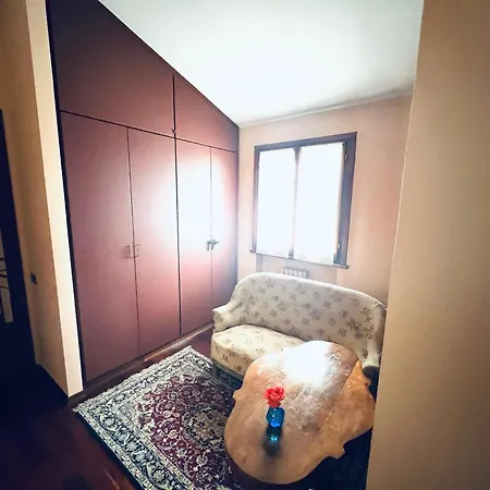 Bed and Breakfast Opera Deluxe