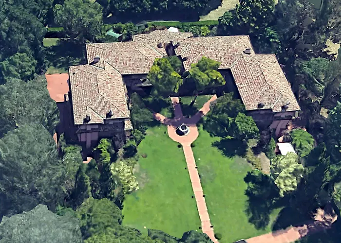 Opera Deluxe Couette-café 4*